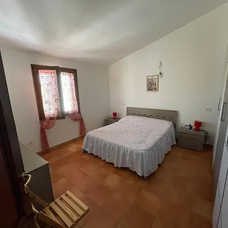 Isciaredda Nyaraló