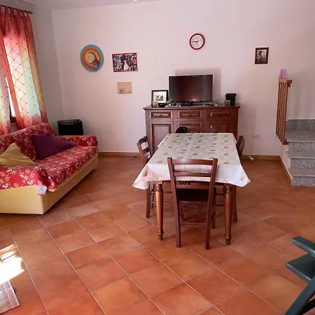 Isciaredda Nyaraló Valledoria